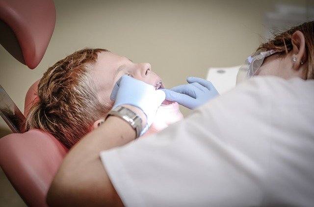 What Is the Difference Between a Dentist and an Orthodontist