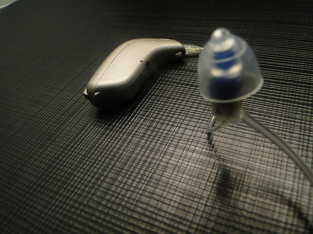 Top 5 Tips for Buying the Right Hearing Aid
